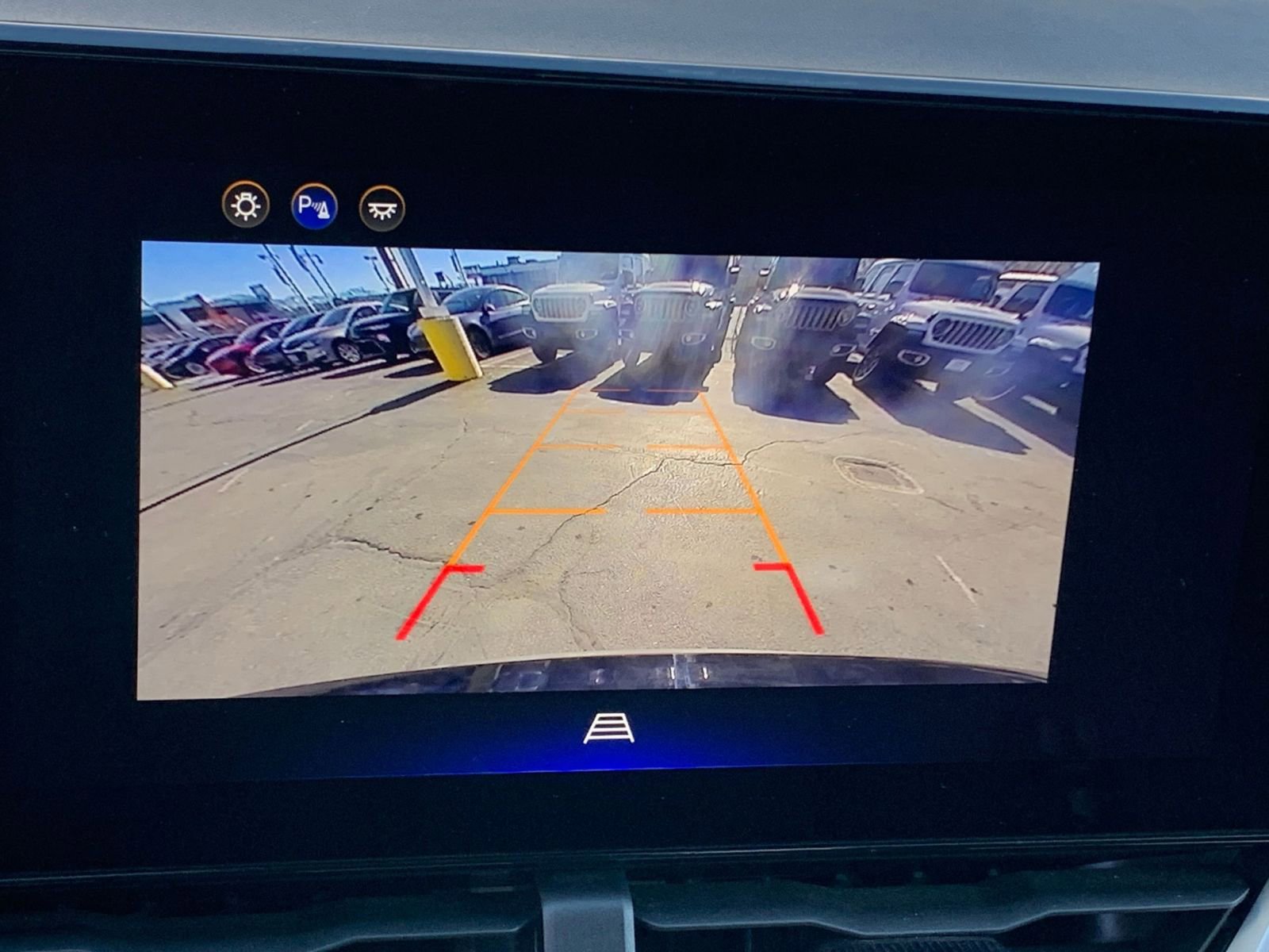 Used 2025 Chevrolet Equinox LT image 17