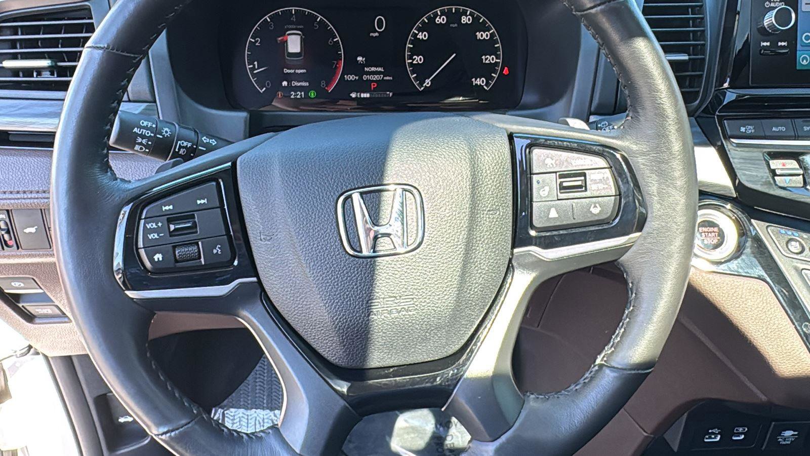 Used 2025 Honda Odyssey Elite image 15