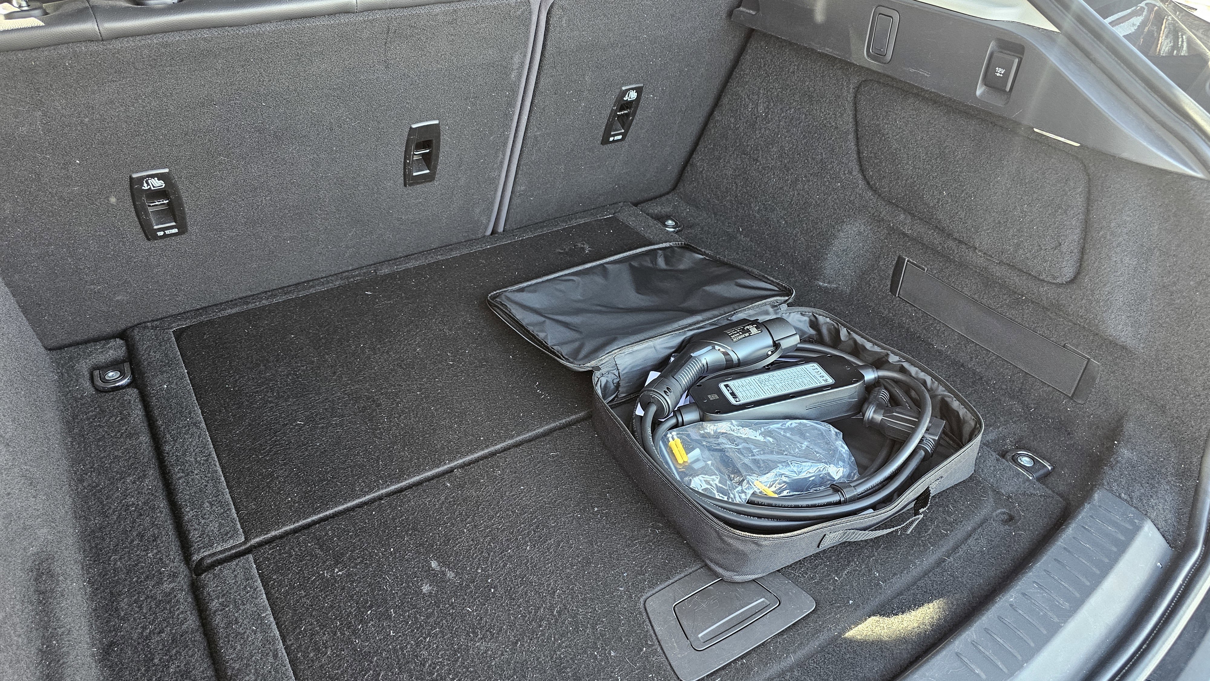 Used 2020 Jaguar I-PACE S image 20