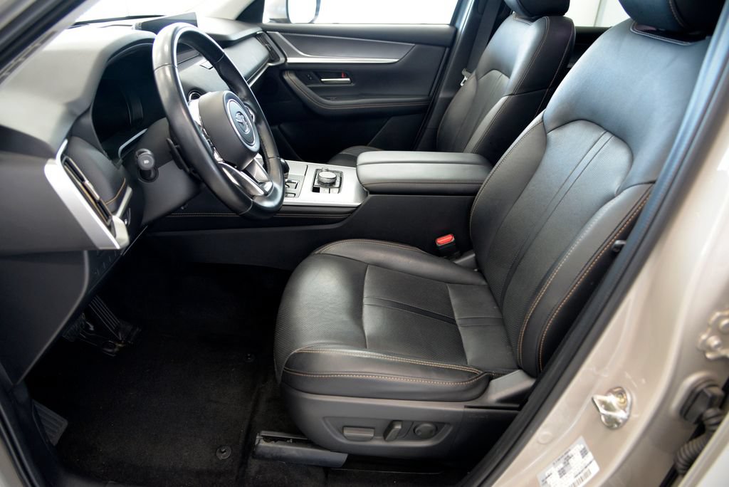 Certified 2024 MAZDA CX-90 Plug-In Hybrid w/ Preferred AWD/4WD image 15