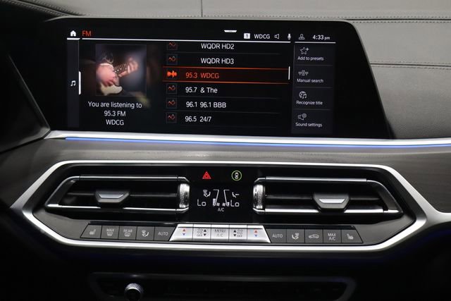 Used 2022 BMW X7 xDrive40i w/ Cold Weather Package image 34