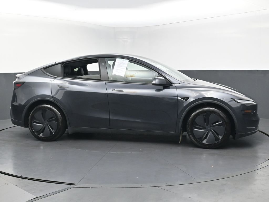 Used 2026 Tesla Model Y Long Range image 5