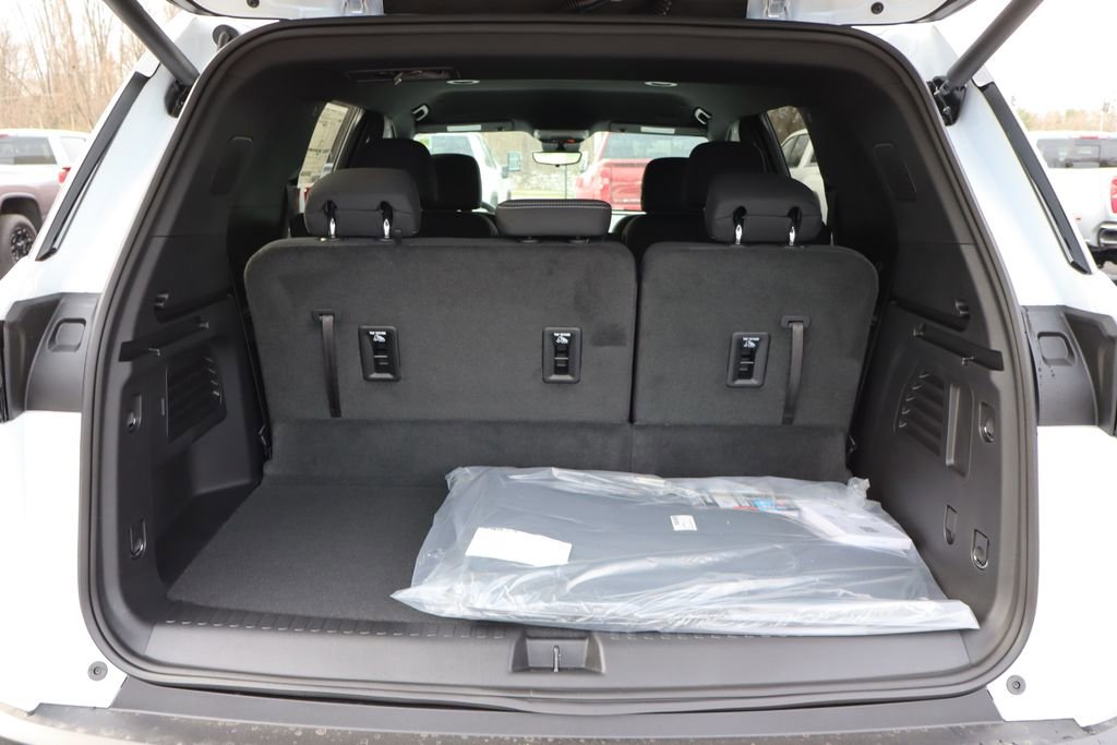 New 2026 Chevrolet Traverse LT w/ Midnight/Sport Edition image 25