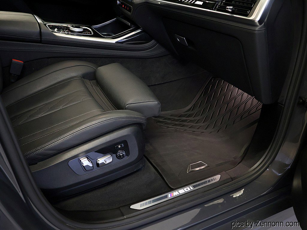 Certified 2024 BMW X7 M60i w/ Executive Package image 39