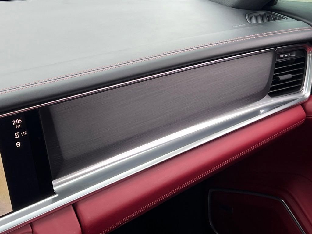 Used 2023 Porsche Panamera 4 Platinum Edition w/ Assistance Package image 34