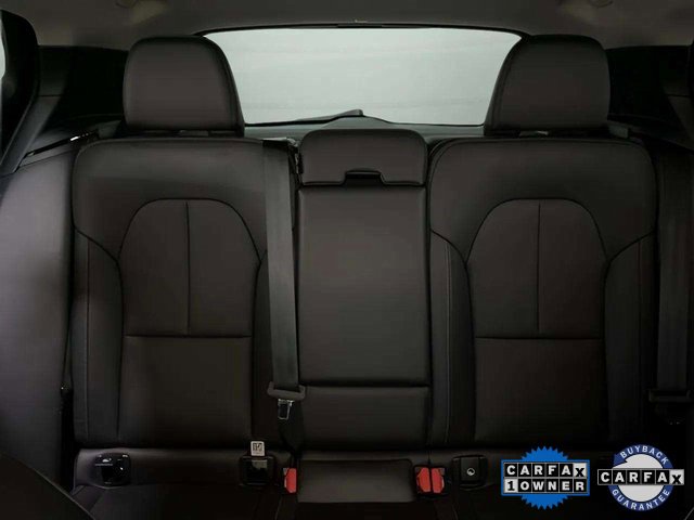 Used 2025 Volvo XC40 B5 Plus image 76