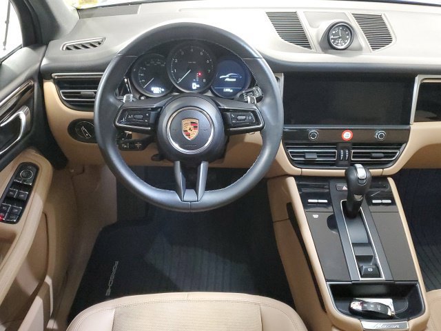 Used 2023 Porsche Macan AWD/4WD image 13