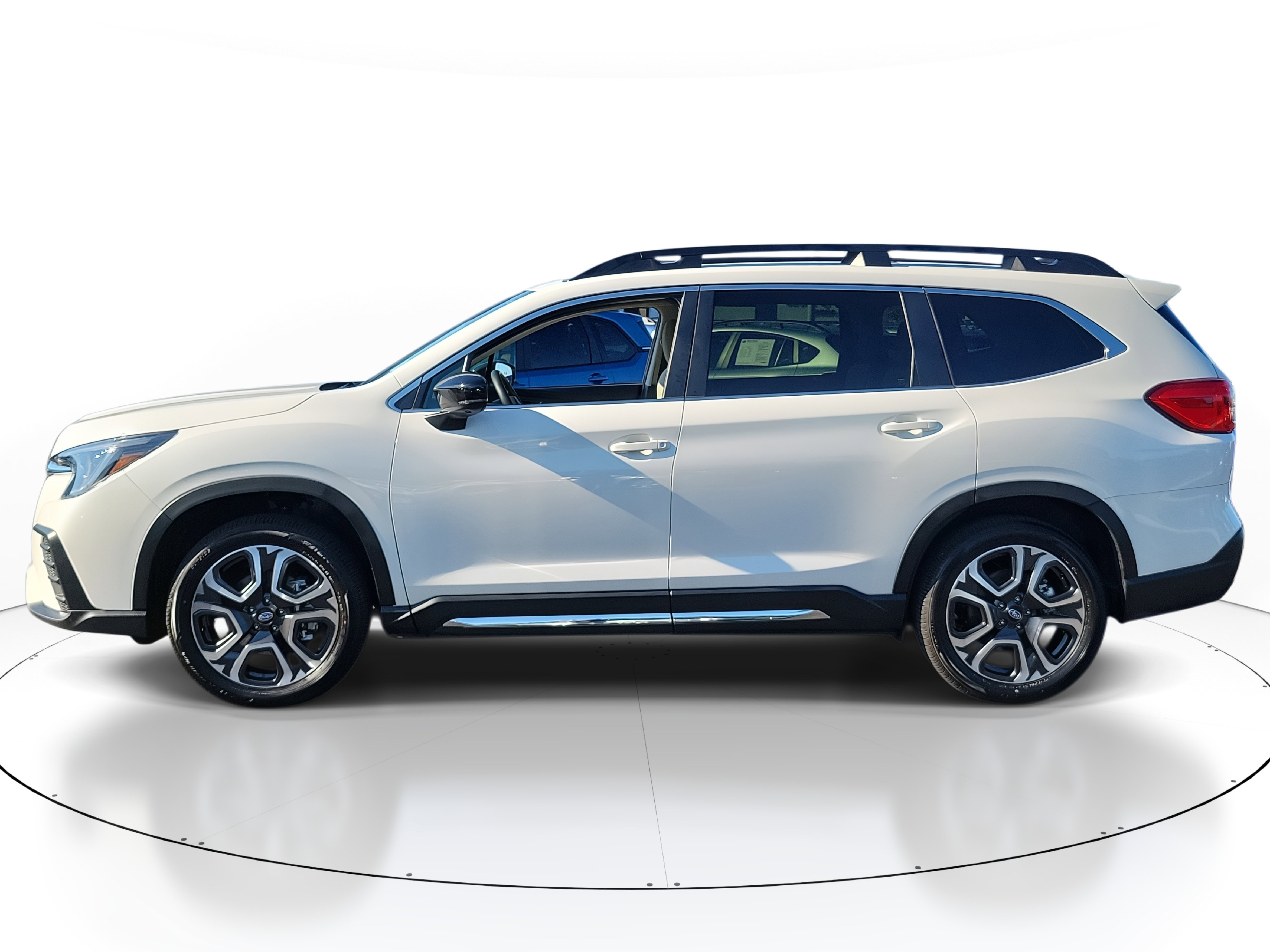 Certified 2025 Subaru Ascent Limited image 3