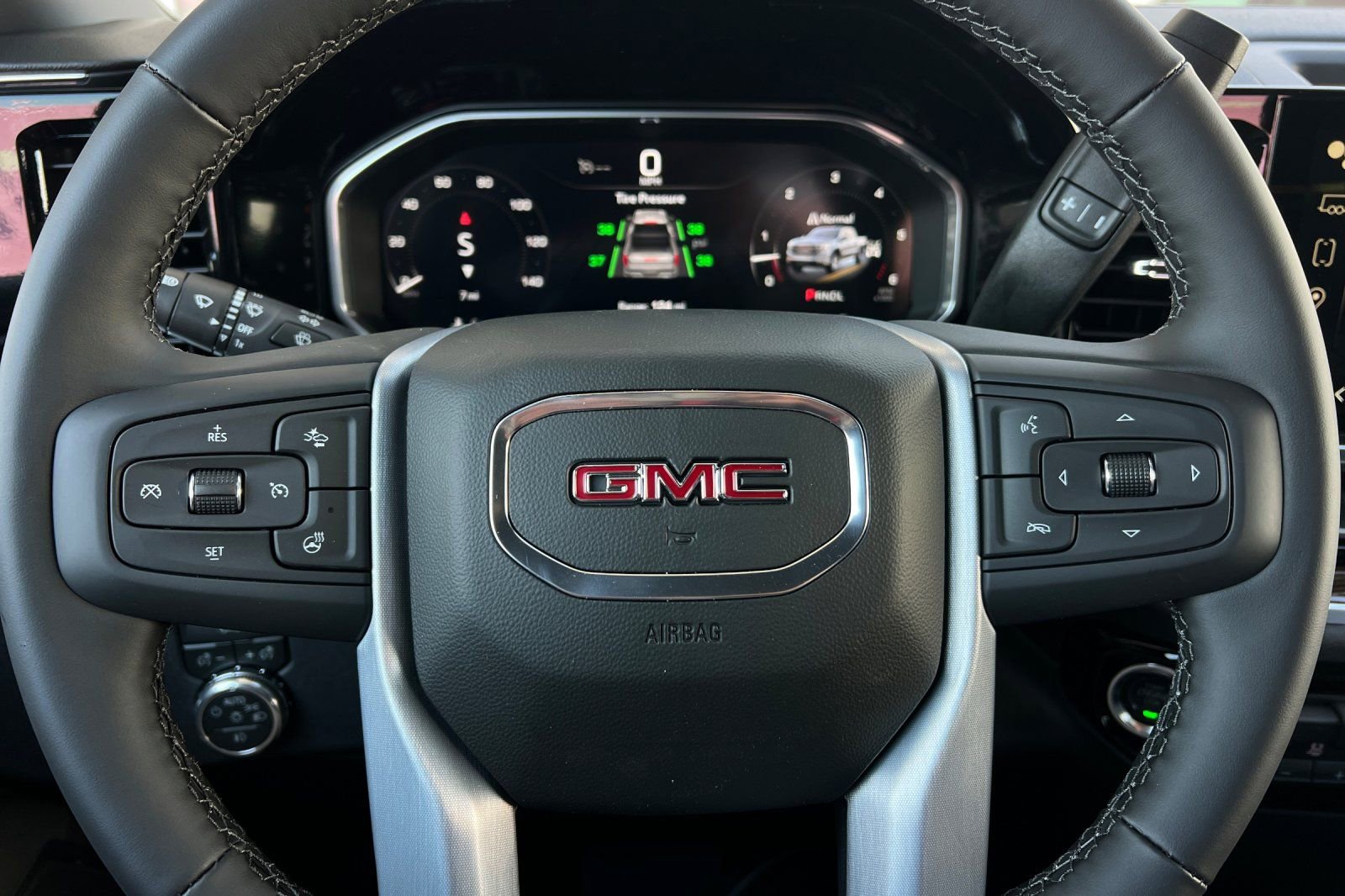 New 2026 GMC Sierra 1500 Elevation w/ X31 Off-Road Package AWD/4WD image 22
