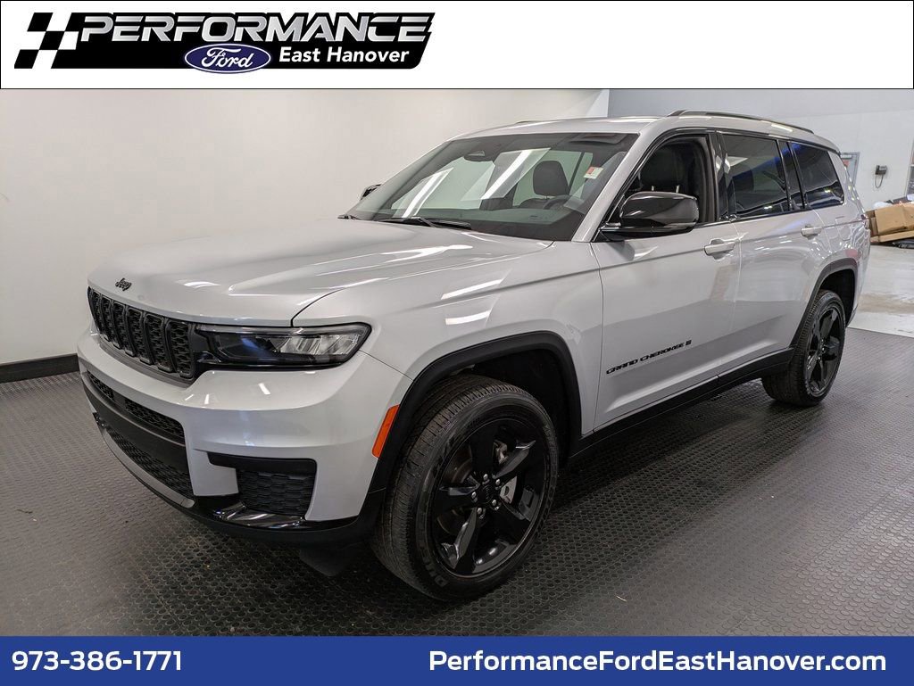 Used 2024 Jeep Grand Cherokee L Altitude image 1