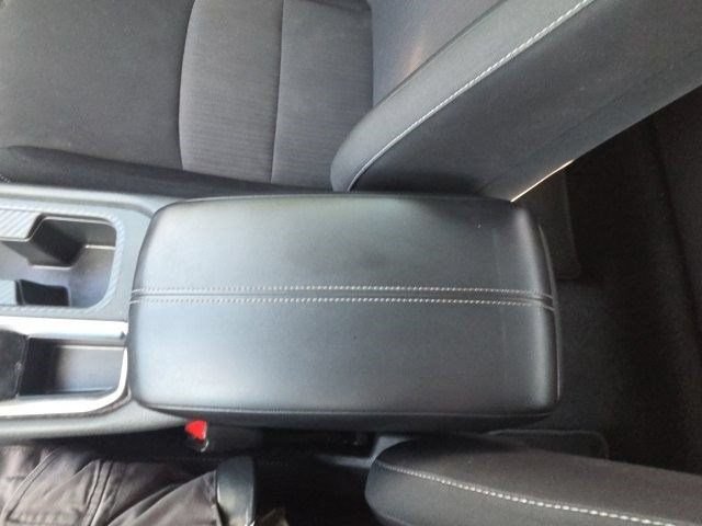Used 2025 Nissan Sentra SV FWD image 30