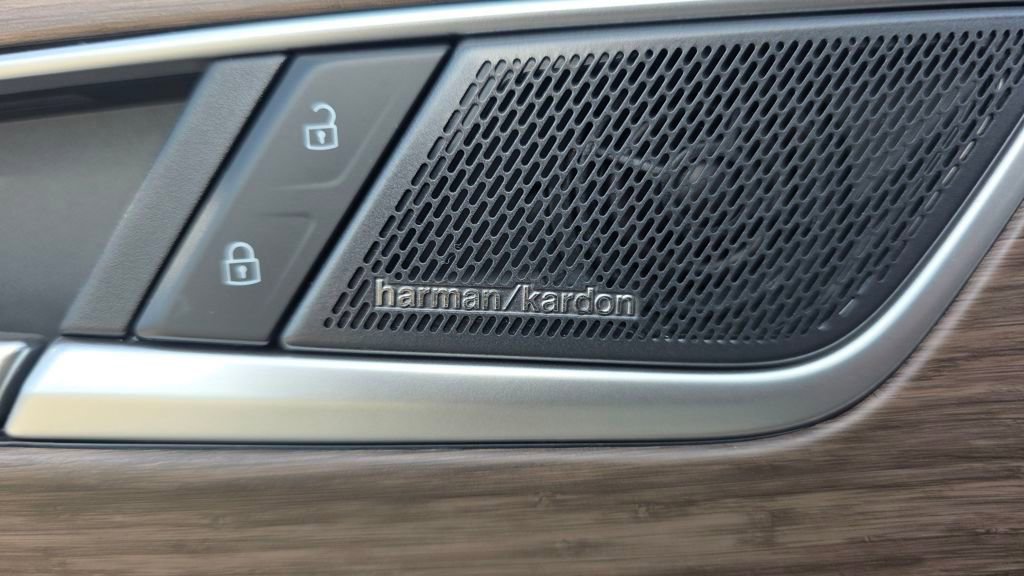 Used 2025 Volkswagen Atlas SEL Premium R-Line AWD/4WD image 27