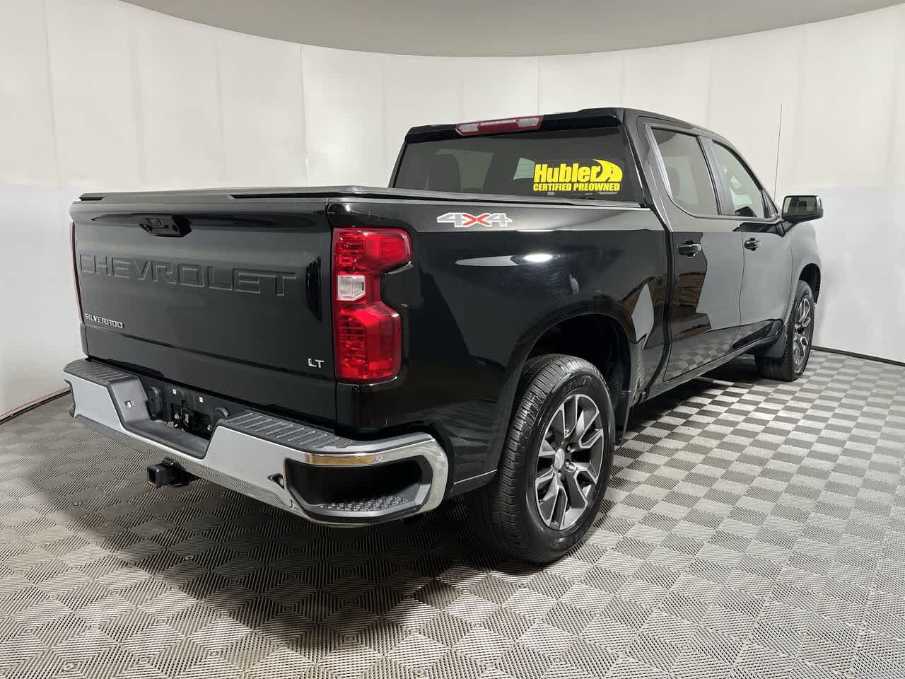 Used 2024 Chevrolet Silverado 1500 LT AWD/4WD image 8