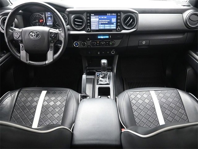 Used 2021 Toyota Tacoma TRD Off-Road image 15