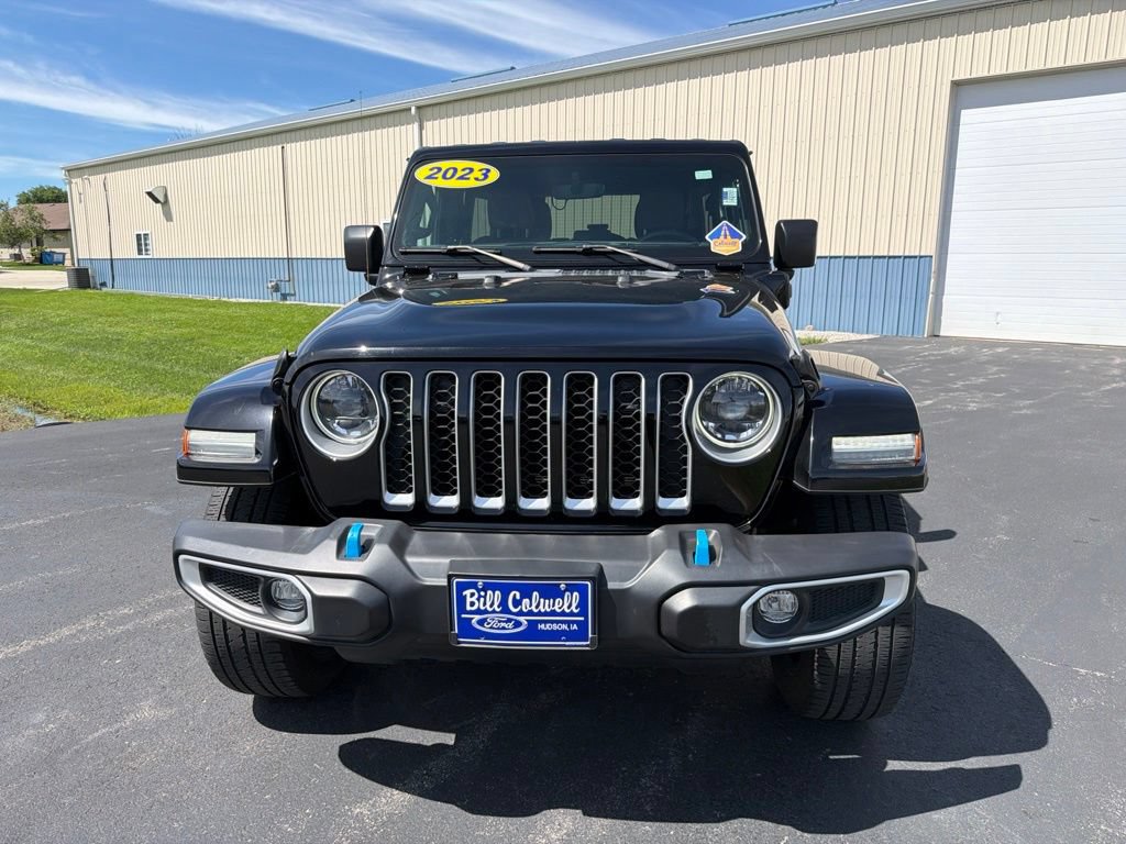 Used 2023 Jeep Wrangler Unlimited Sahara AWD/4WD image 9