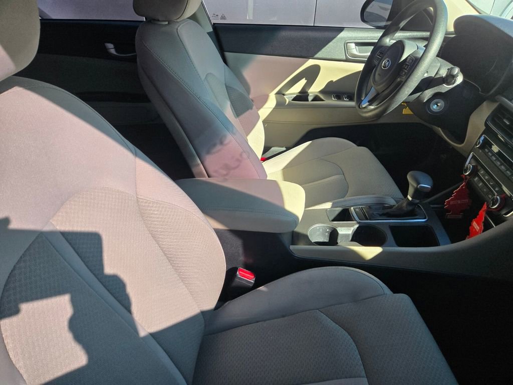 Used 2018 Kia Optima LX w/ Convenience Package image 4