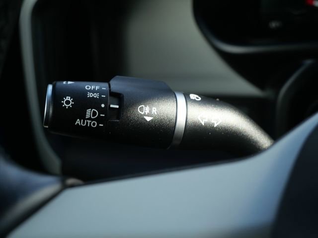 Used 2023 Land Rover Defender 110 S image 27