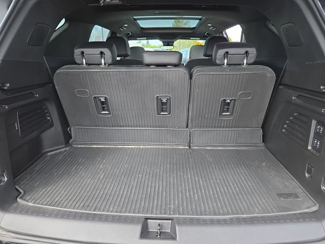 Used 2026 Chevrolet Traverse High Country w/ LPO, Floor Liner Package AWD/4WD image 37