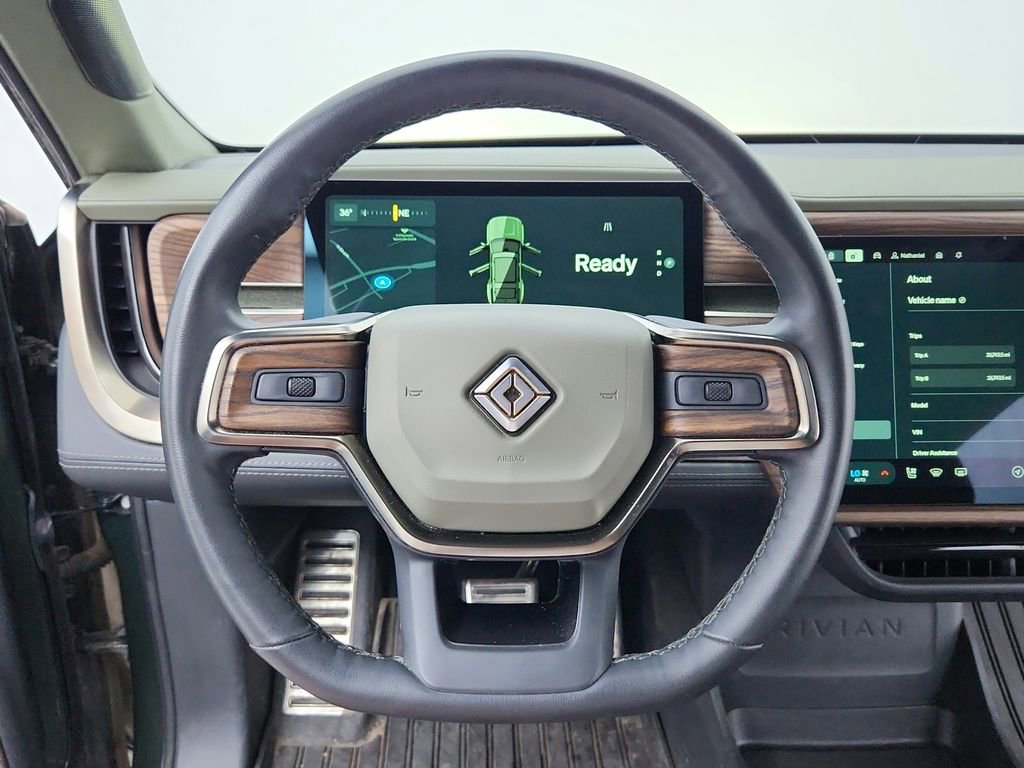 Used 2023 Rivian R1S Adventure image 27