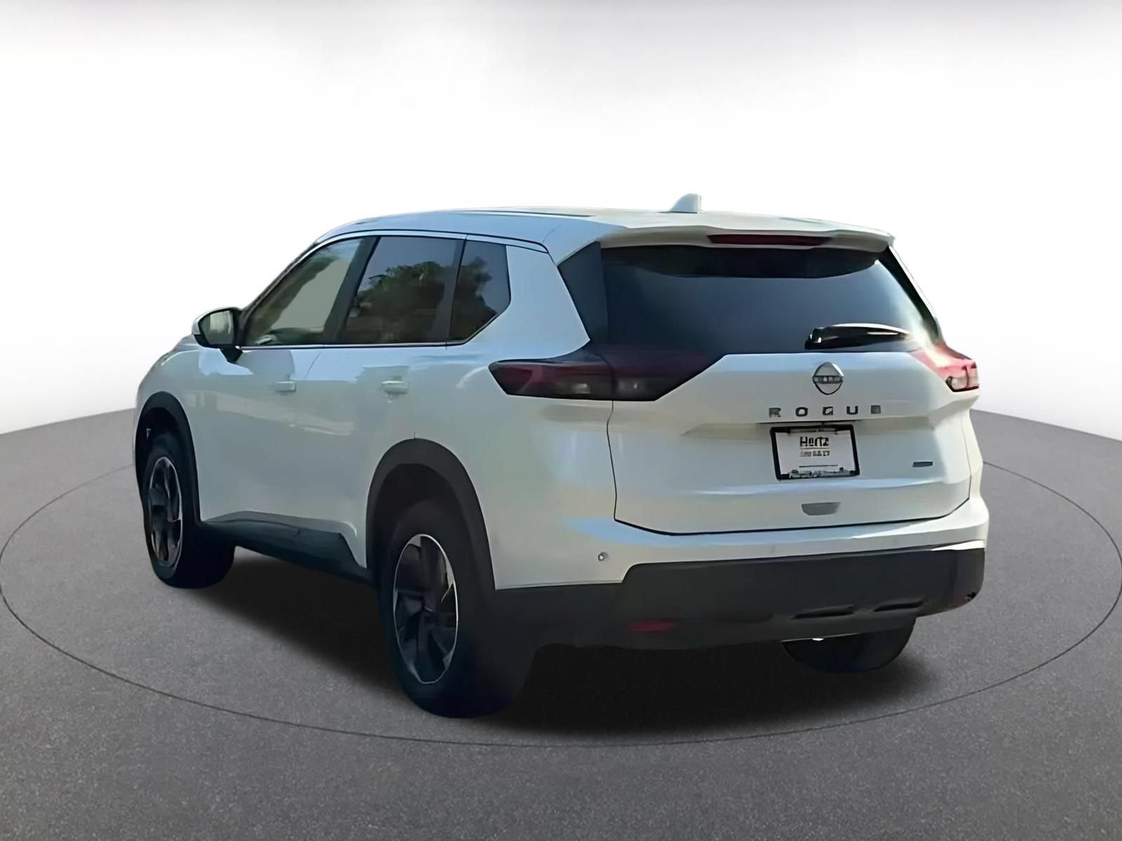 Used 2025 Nissan Rogue SV AWD/4WD image 10