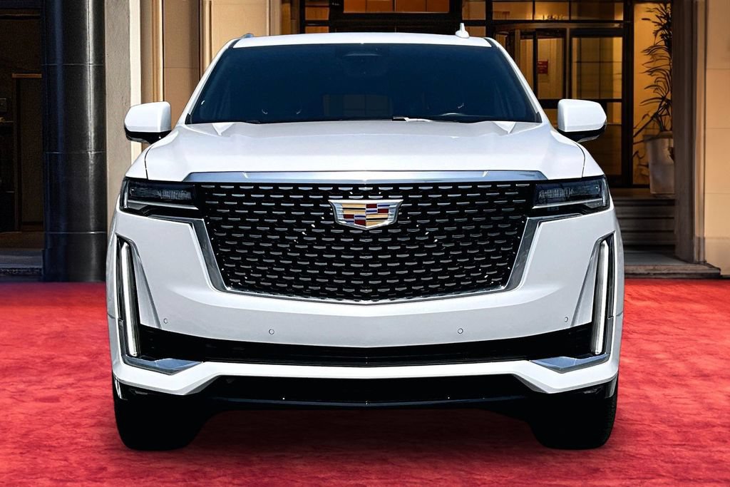 Used 2021 Cadillac Escalade Premium Luxury AWD/4WD image 3