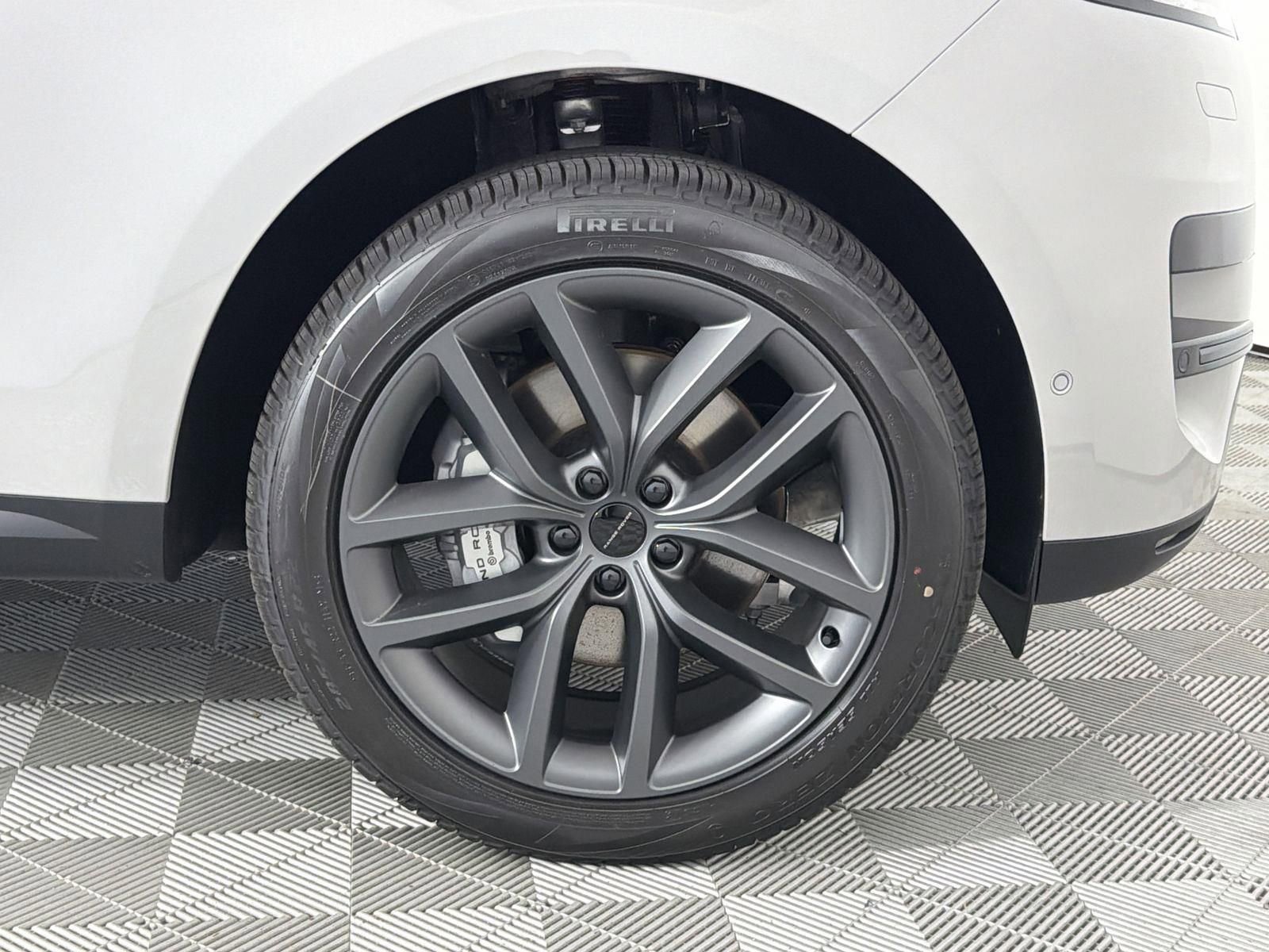 New 2026 Land Rover Range Rover Sport SE image 36