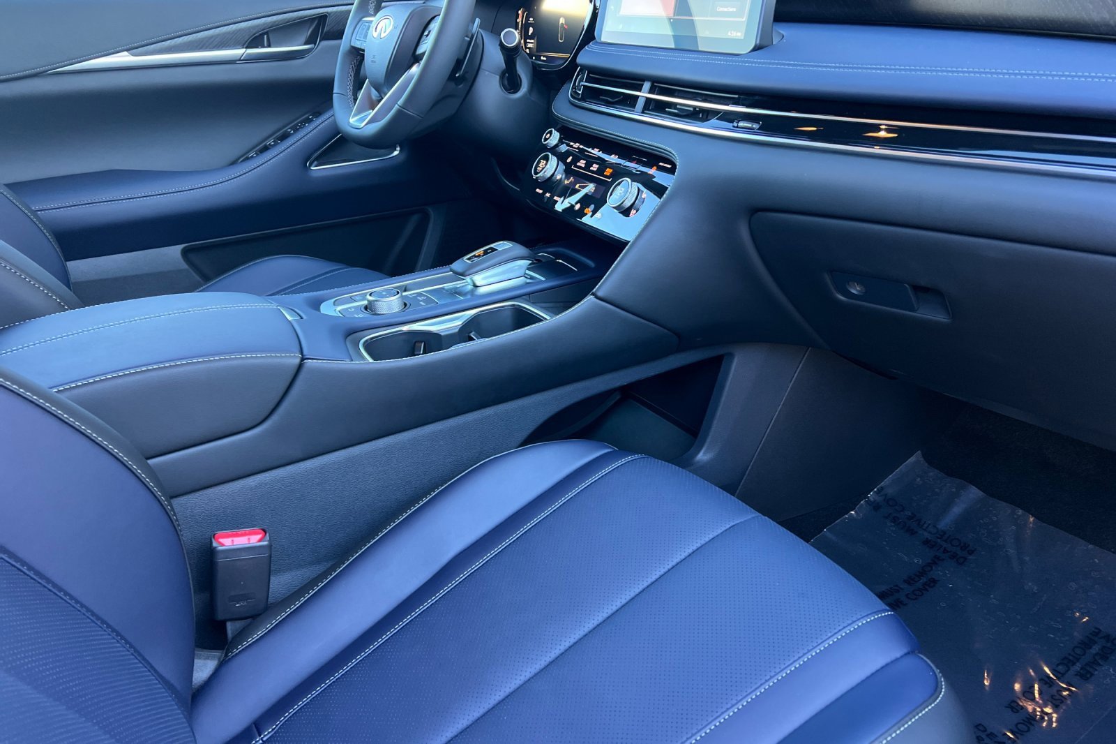 New 2026 INFINITI QX60 Sport image 18