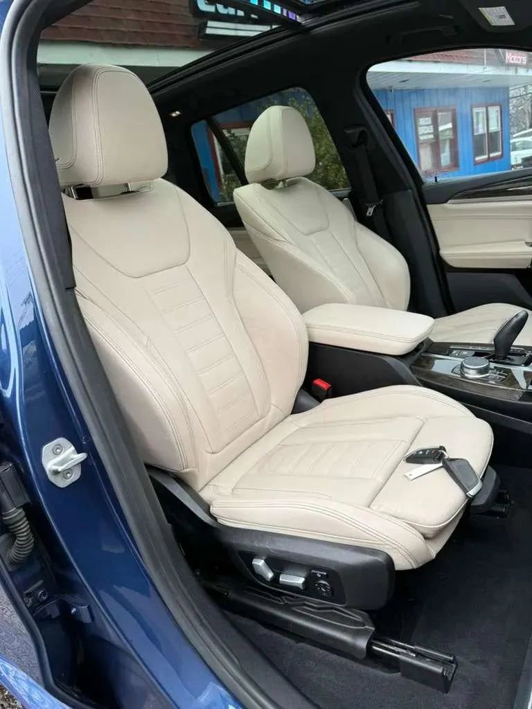 Used 2018 BMW X3 xDrive30i image 9
