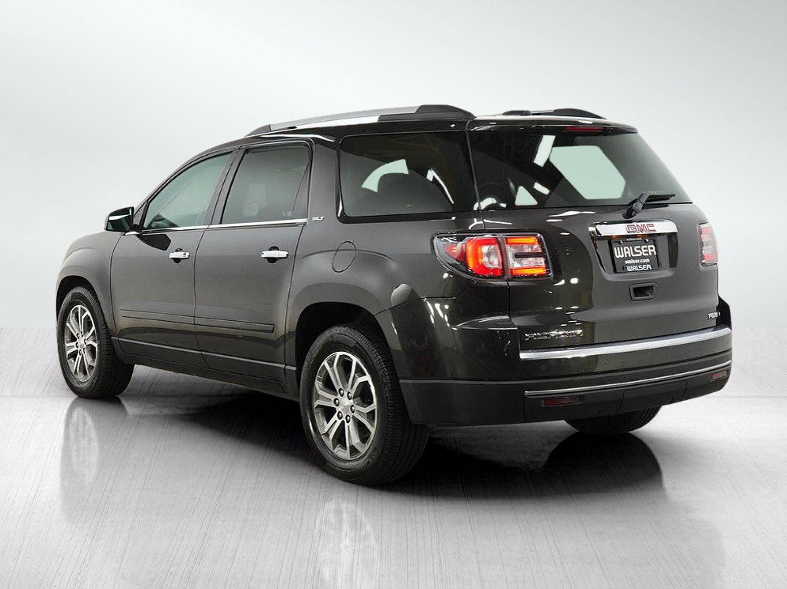 Used 2016 GMC Acadia SLT w/ Open Road Package AWD/4WD image 3