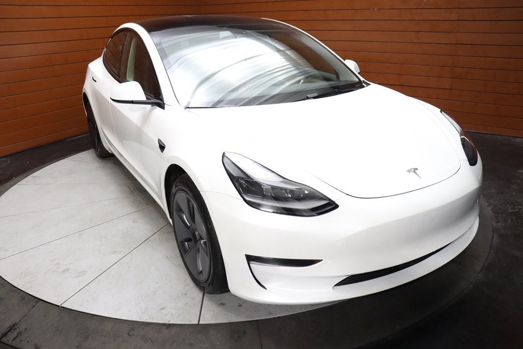 Used 2023 Tesla Model 3 Standard Range RWD image 15
