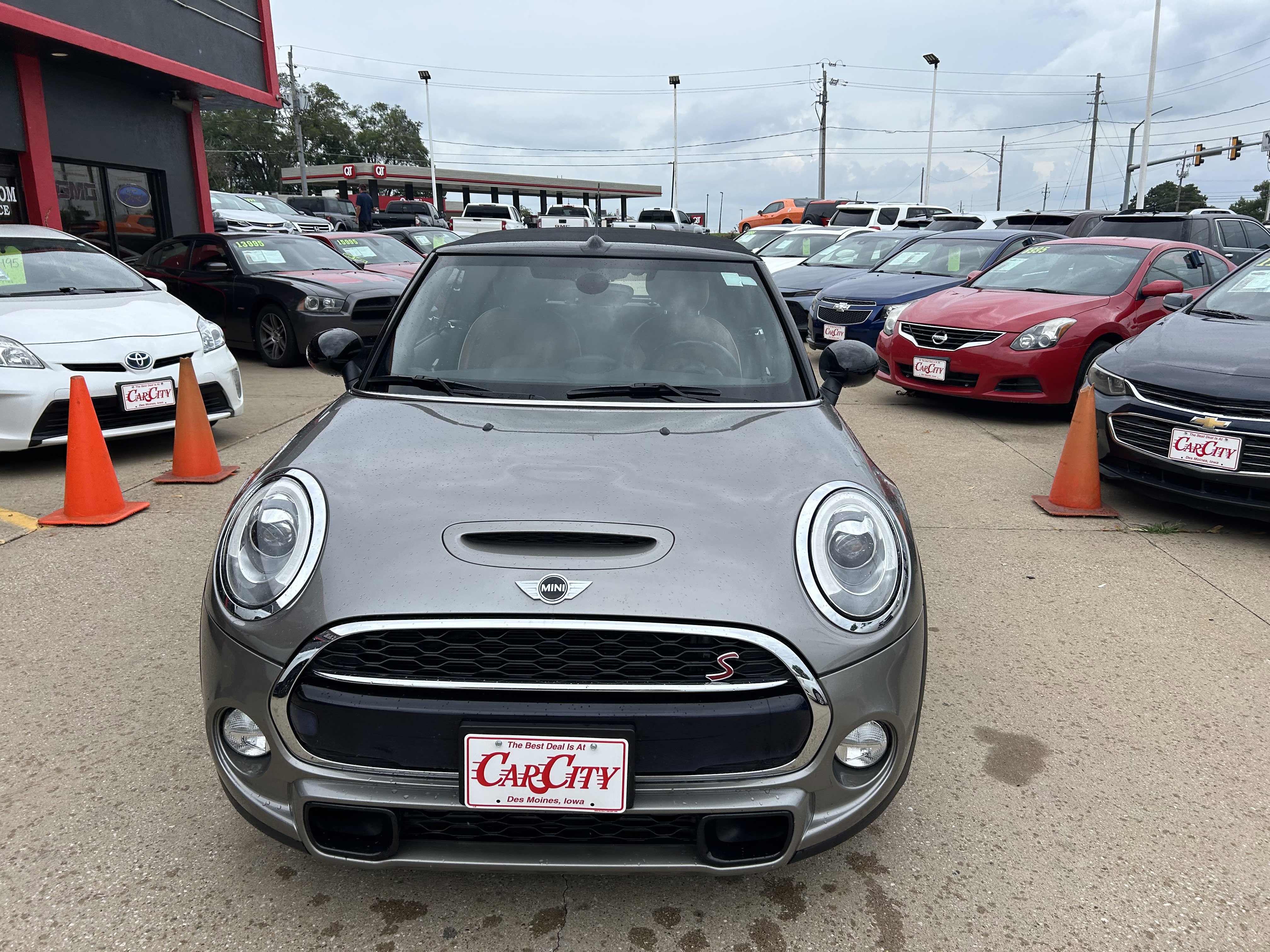 Used 2016 MINI Cooper S image 2