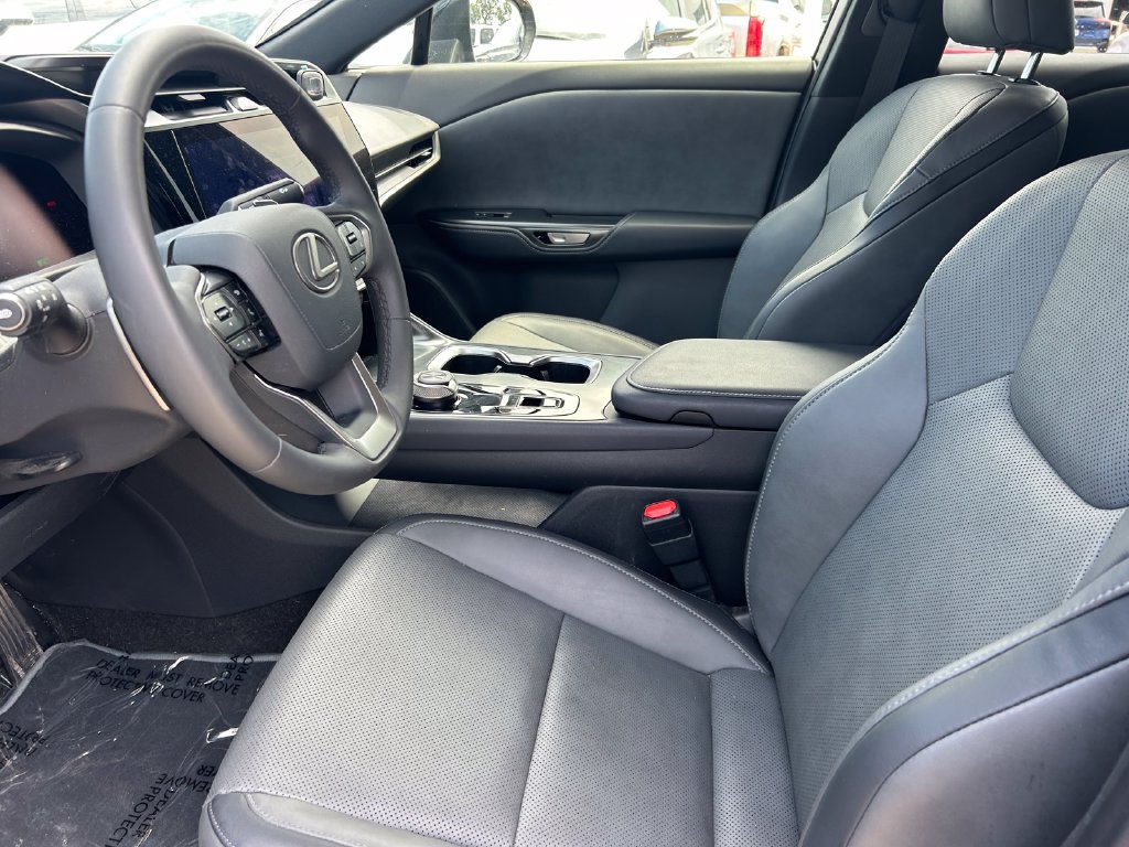 Used 2024 Lexus RZ 300e Premium FWD image 11