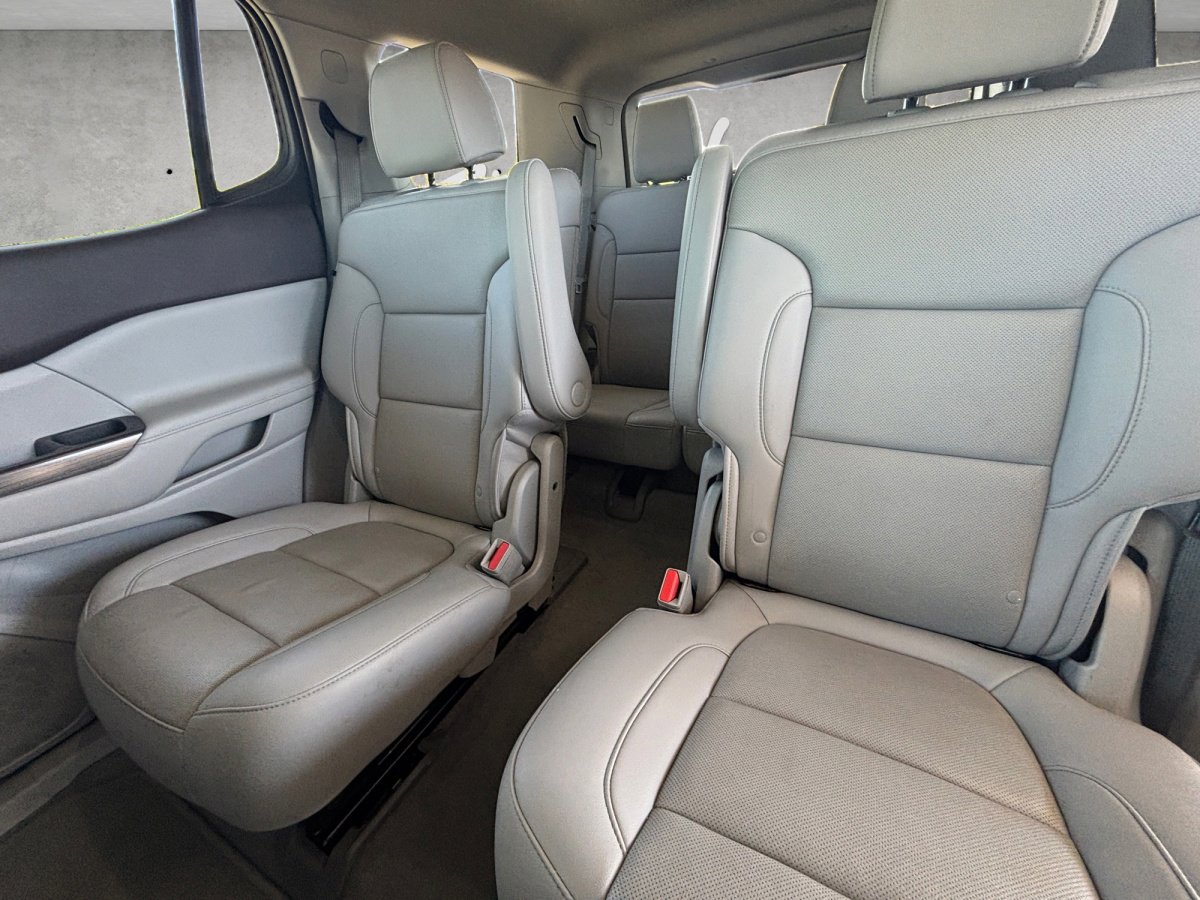 Used 2022 GMC Acadia SLT w/ Preferred Package image 27