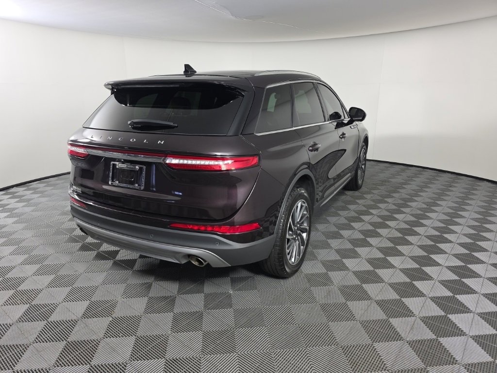 Used 2023 Lincoln Corsair Reserve w/ Equipment Group 201A image 5