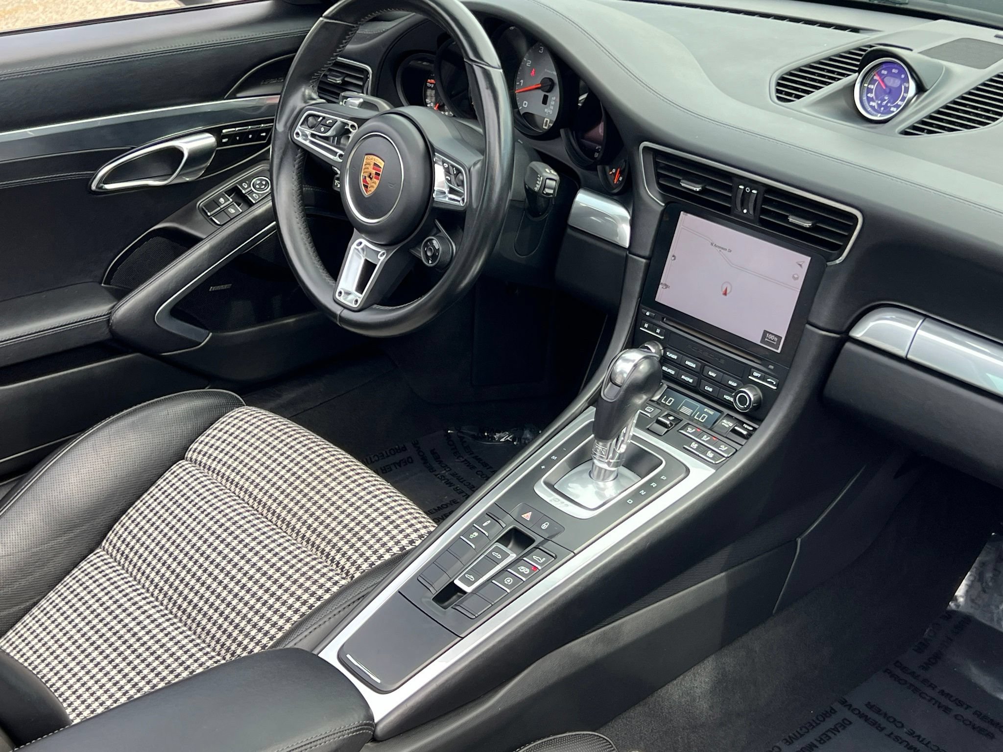 Used 2017 Porsche 911 Targa 4S w/ Sport Package AWD/4WD image 23