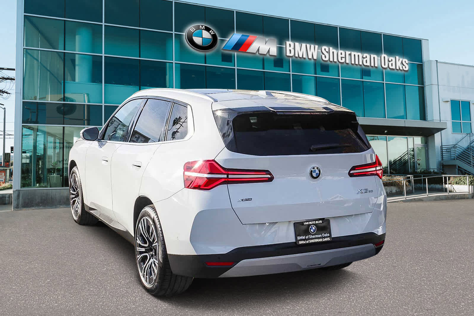 Used 2025 BMW X3 xDrive30i w/ Convenience Package image 6