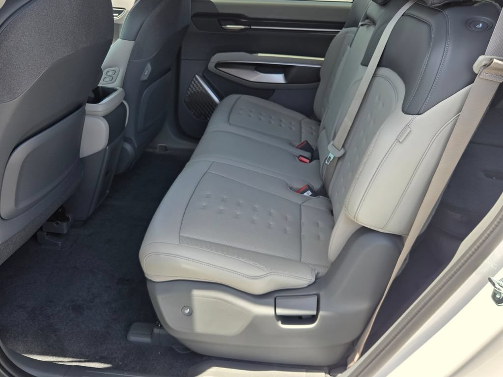 New 2026 Kia EV9 Wind AWD/4WD image 7