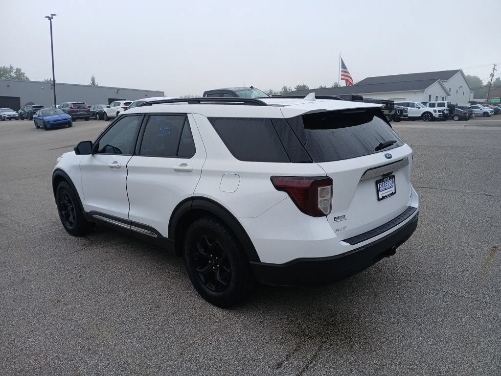 Used 2020 Ford Explorer XLT w/ Comfort Package AWD/4WD image 3