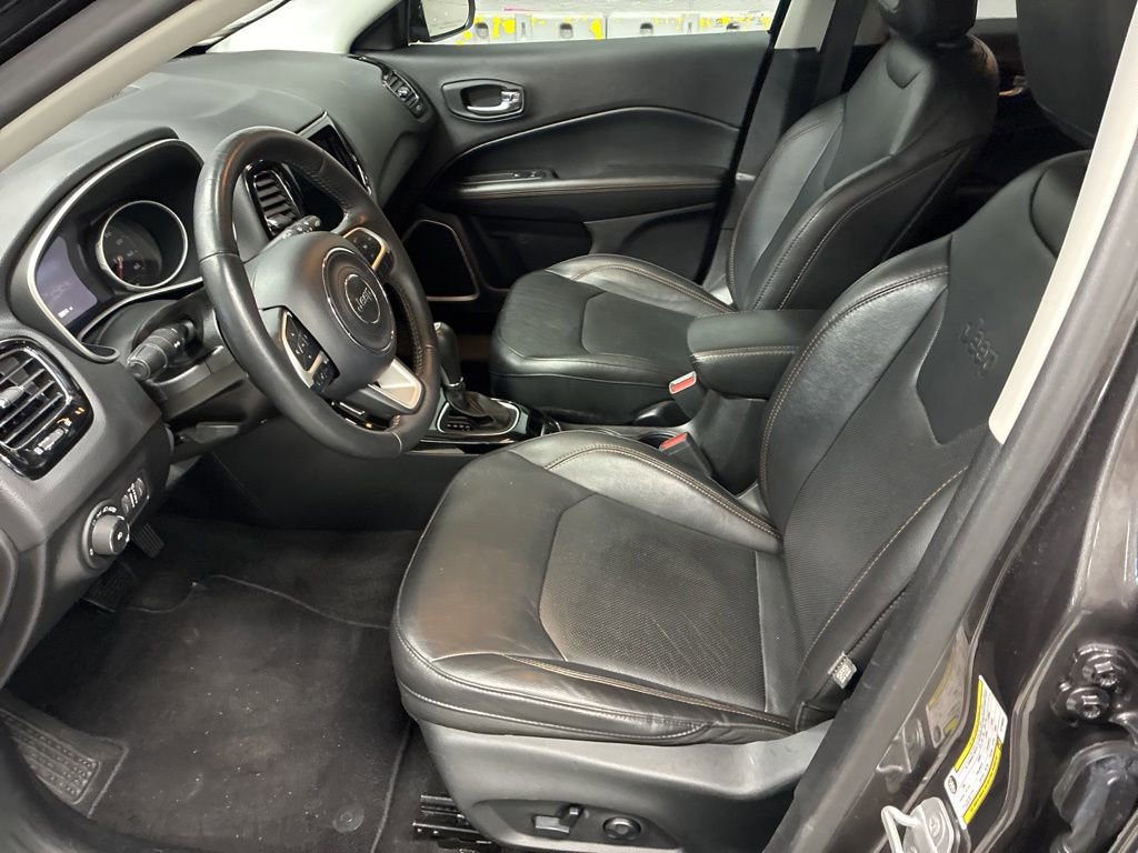 Used 2019 Jeep Compass Limited w/ Premium Lighting Group image 23