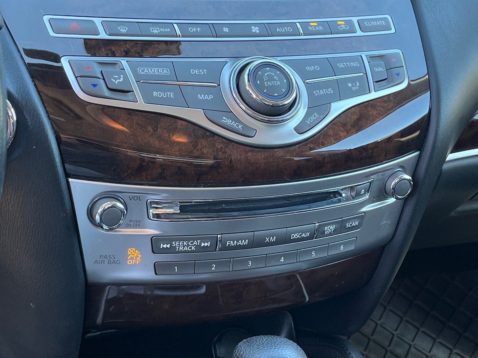 Used 2015 INFINITI QX60 Luxe w/ Deluxe Touring Package AWD/4WD image 26