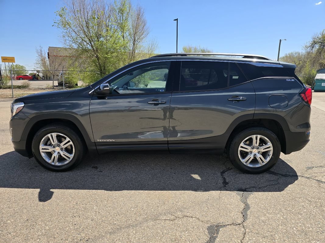 Used 2020 GMC Terrain SLE w/ Driver Convenience Package image 9