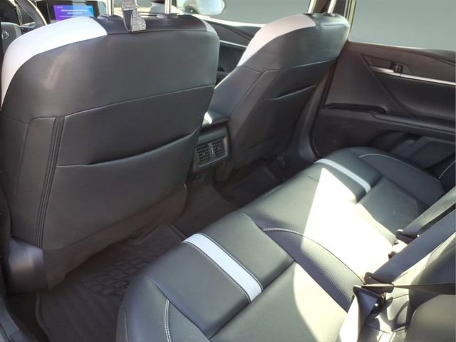 Used 2025 Toyota Camry SE FWD image 12