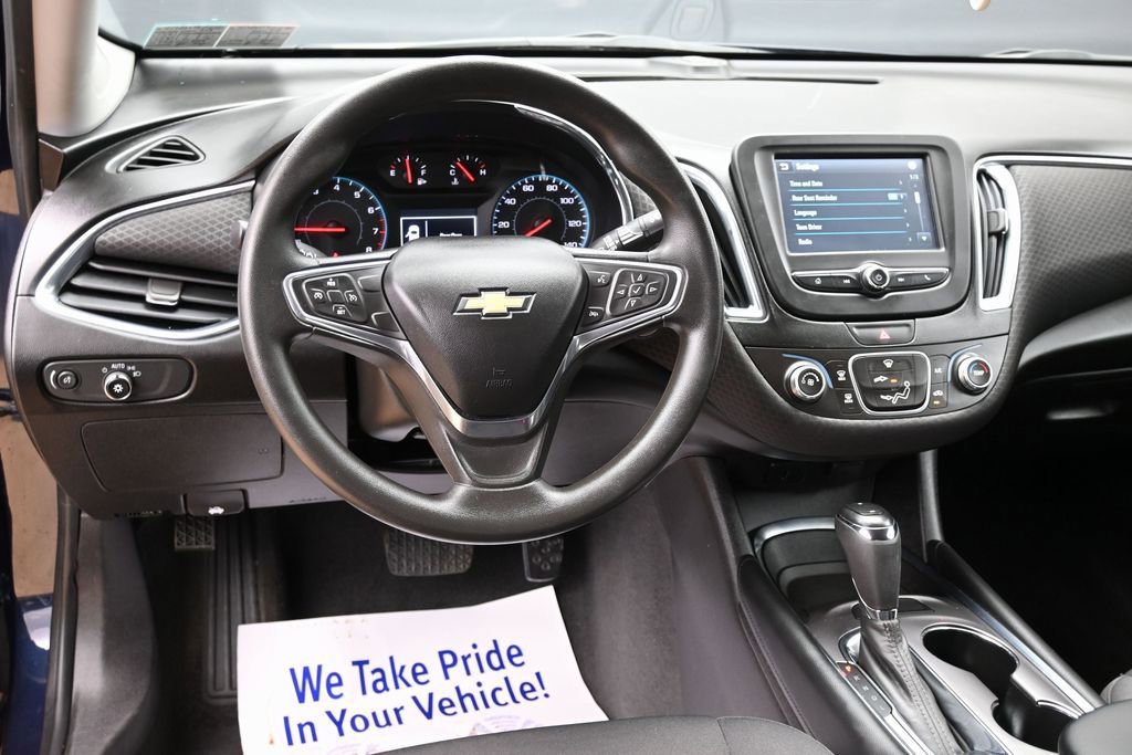 Used 2018 Chevrolet Malibu LT image 29