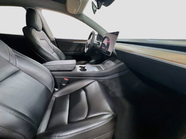 Used 2023 Tesla Model Y Long Range AWD/4WD image 28