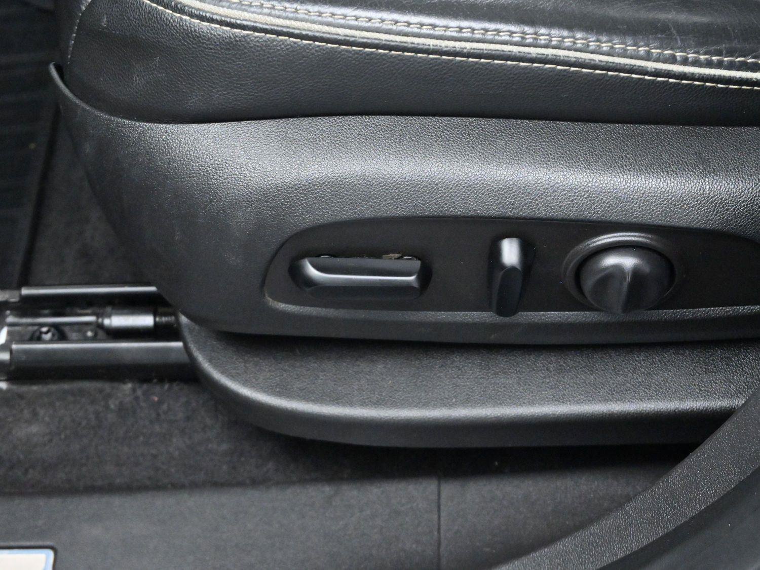 Used 2019 GMC Terrain Denali w/ Driver Alert Package II image 16