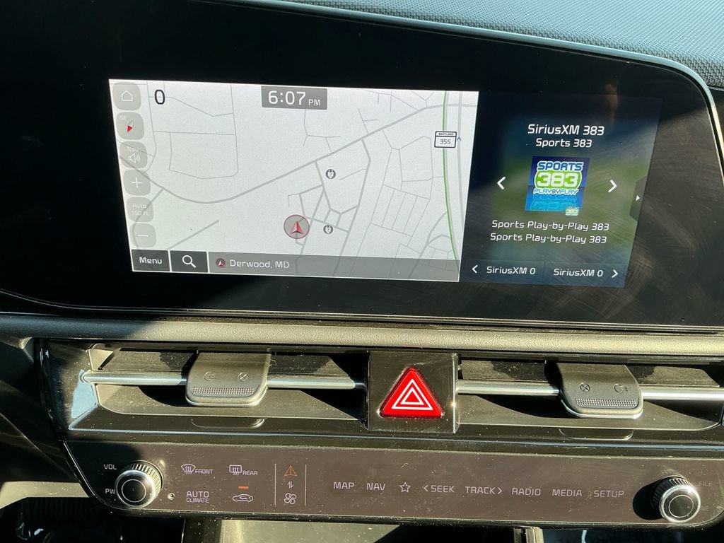 Used 2024 Kia Niro Wind FWD image 17