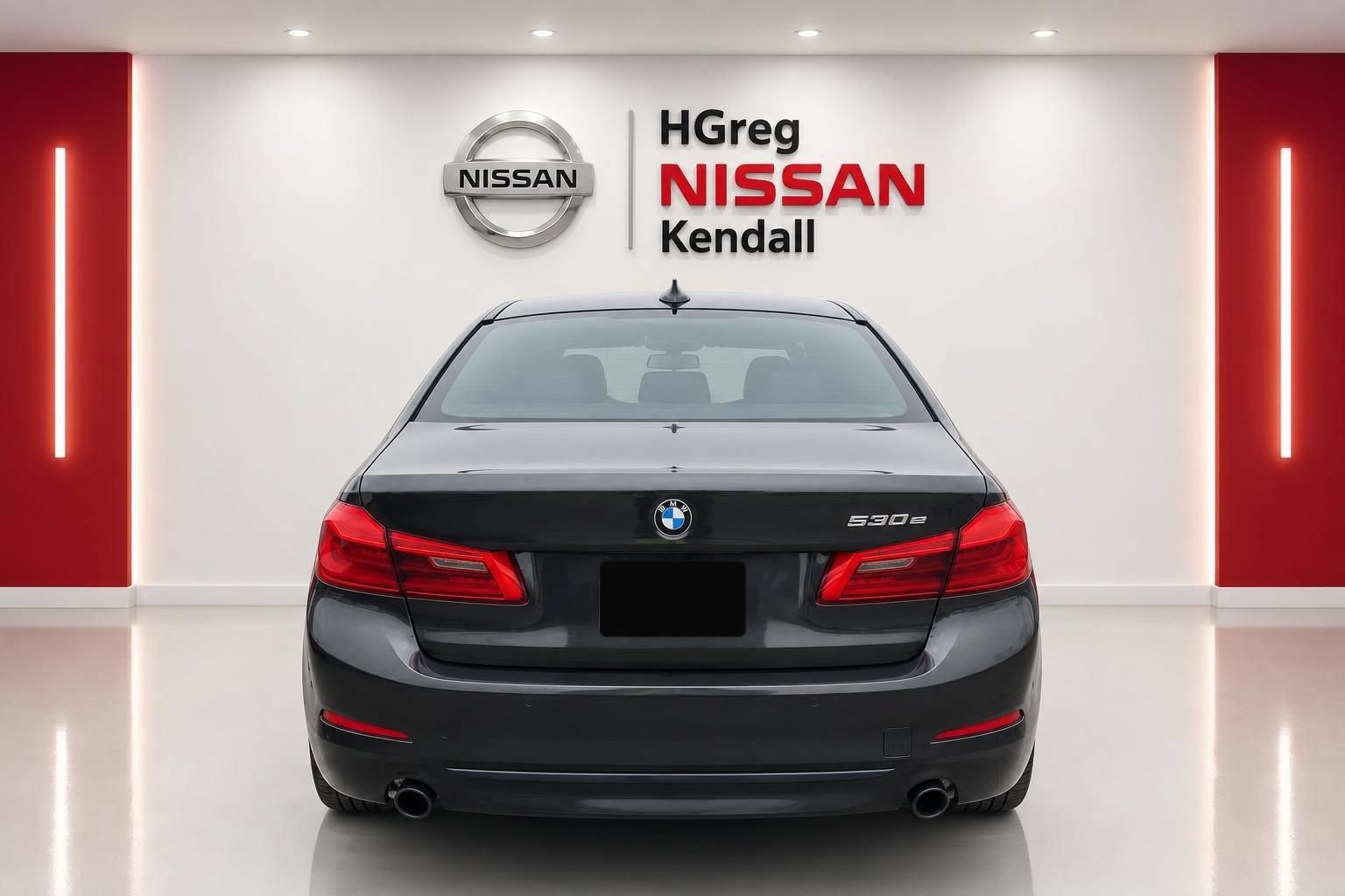 Used 2018 BMW 530e w/ Premium Package 2 RWD image 6