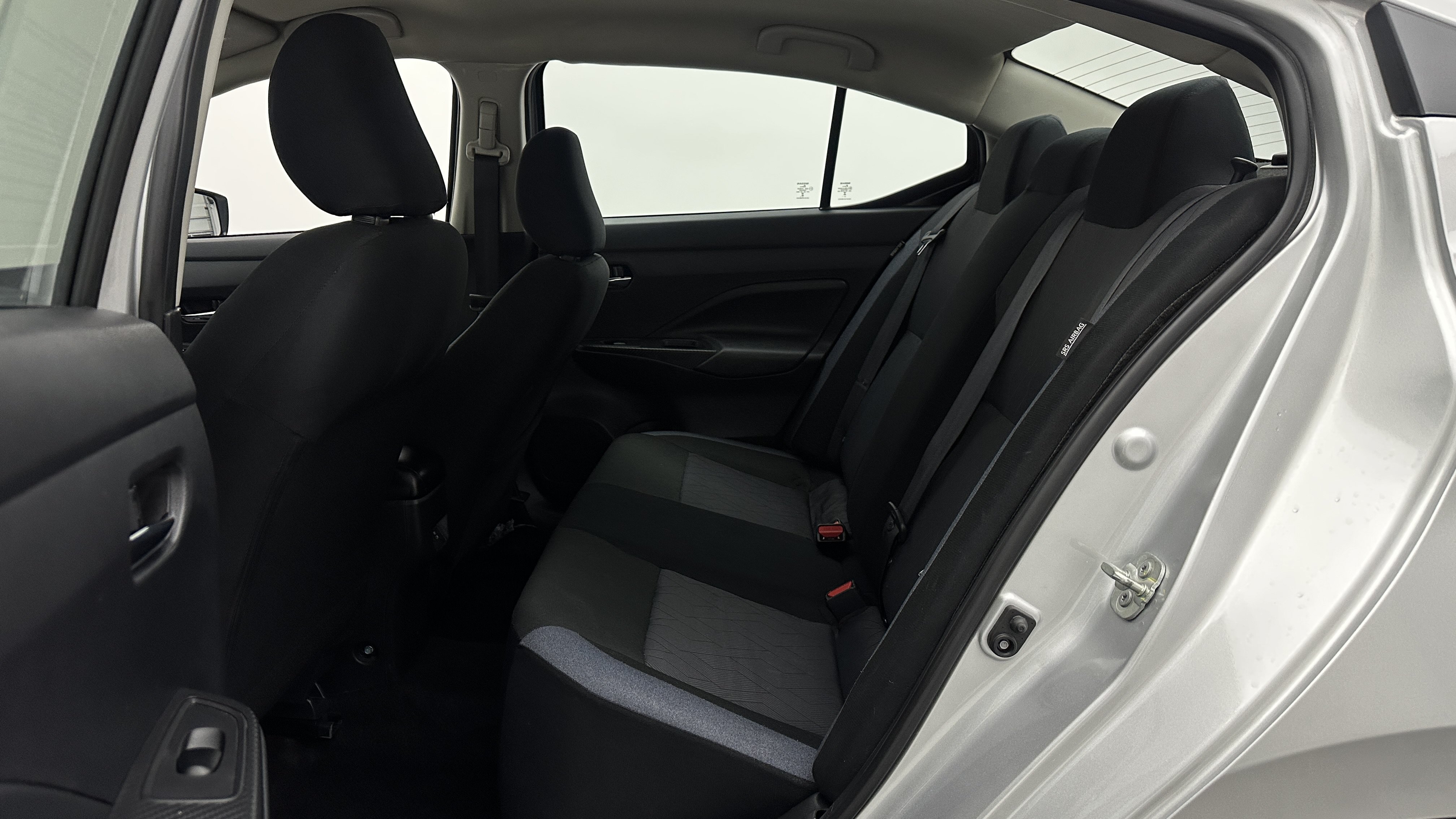 Used 2025 Nissan Versa SV FWD image 22