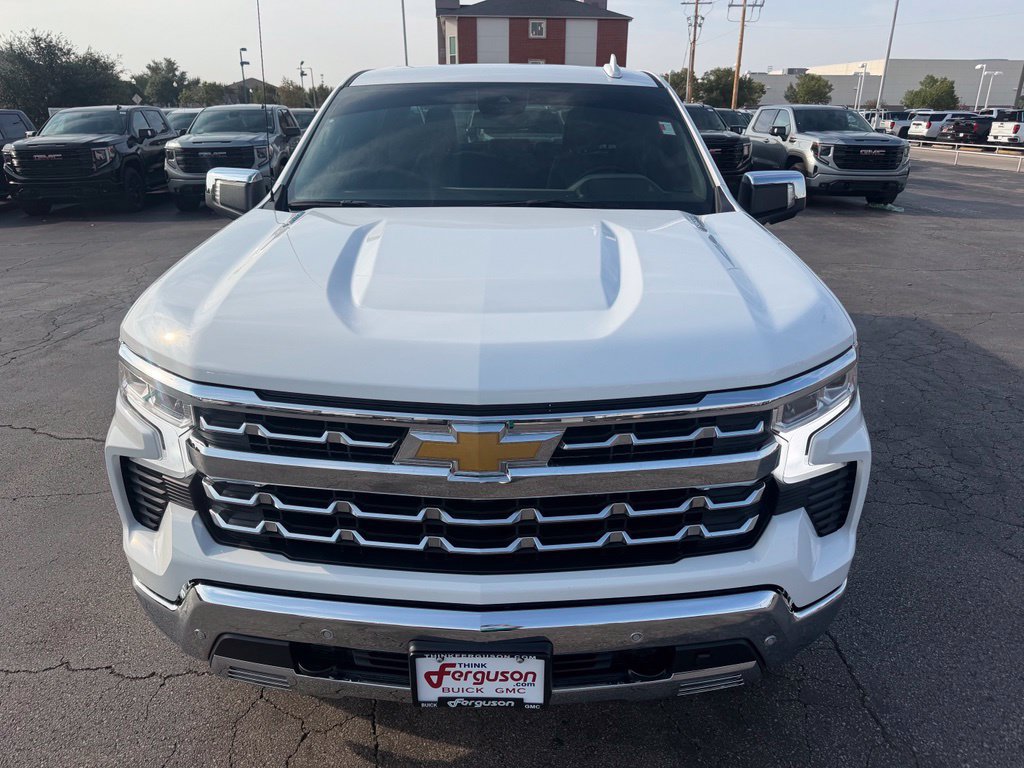Used 2025 Chevrolet Silverado 1500 LTZ w/ Z71 Off-Road Package AWD/4WD image 8