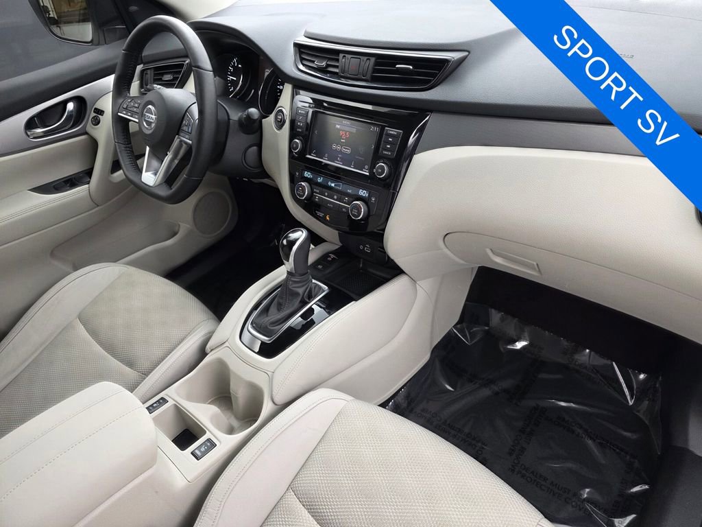 Used 2020 Nissan Rogue Sport SV w/ Technology Package image 29